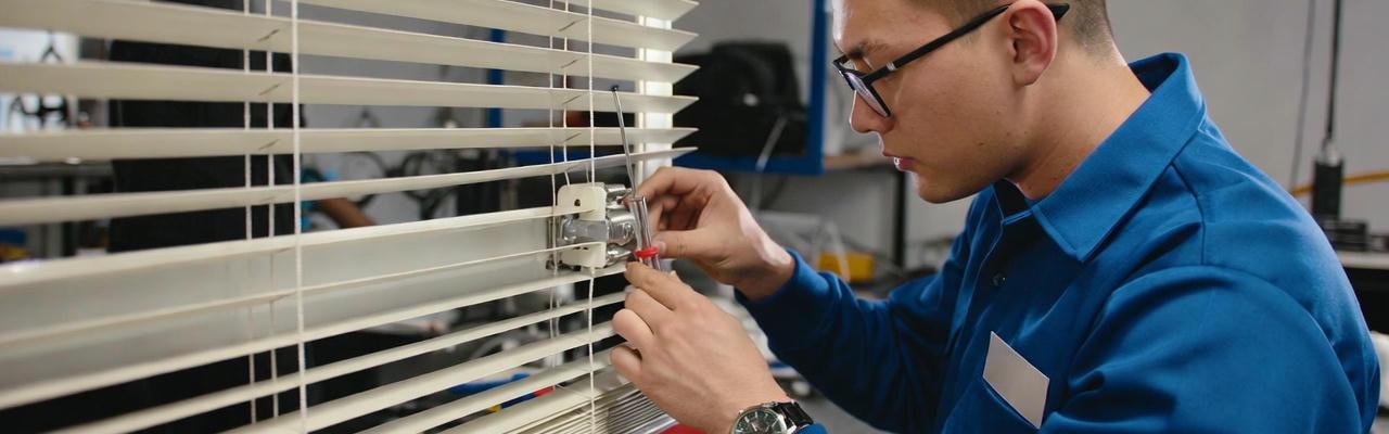 cambio y reparacion de ejes para soportes en persianas en Aravaca